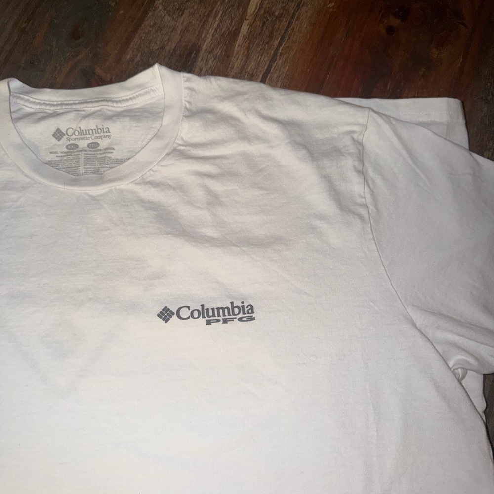 Columbia Classic White Tee - Picture 2 of 4